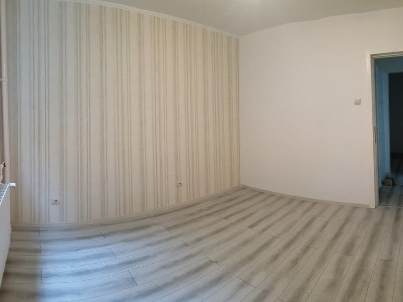 Titan, bd. Basarabia, langa Parcul Gheorghe Petrascu