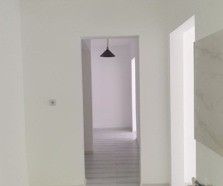 Titan, bd. Basarabia, langa Parcul Gheorghe Petrascu